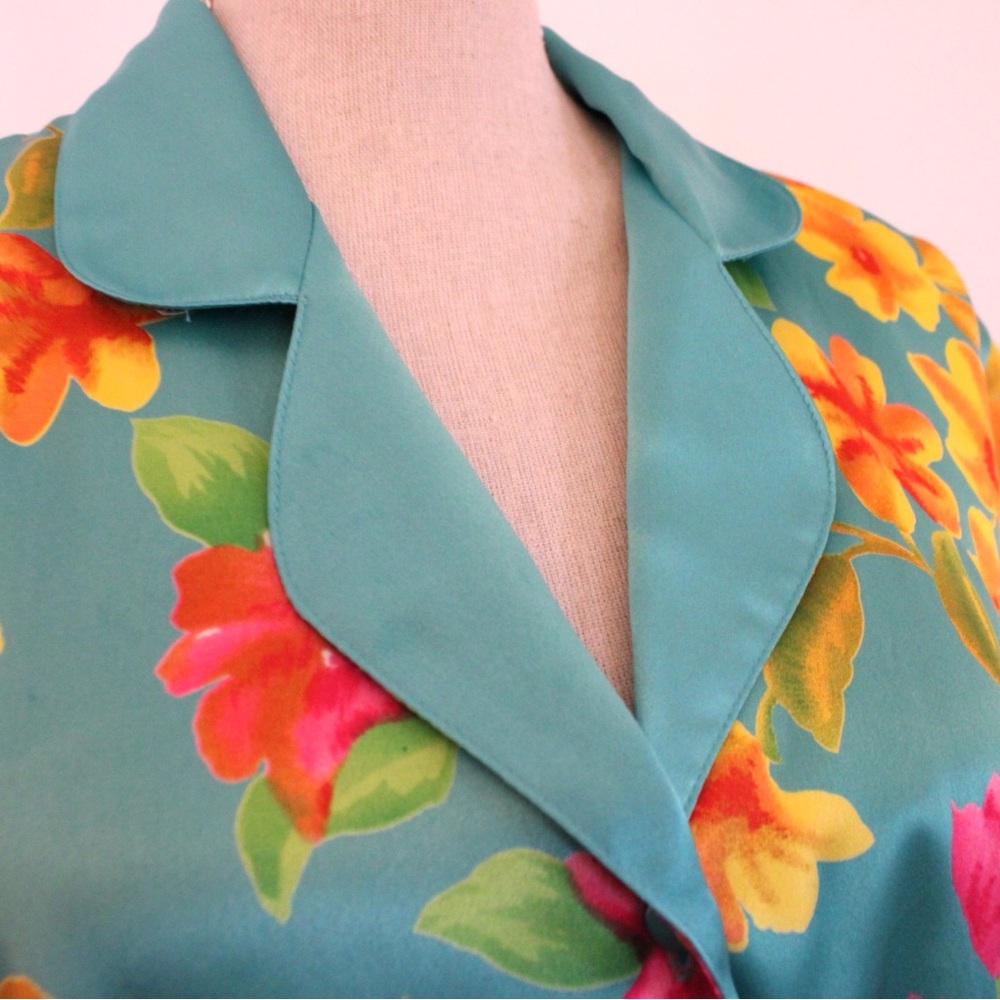 Victoria’s Secret Teal Hawaiian Vintage 90s Satin Pajamas Size P (XS) - Picture 3 of 13